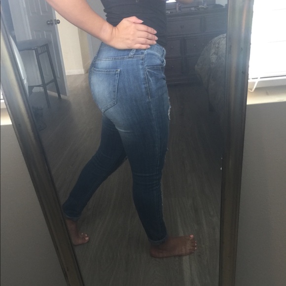 Distress blue jeans - Picture 2 of 4